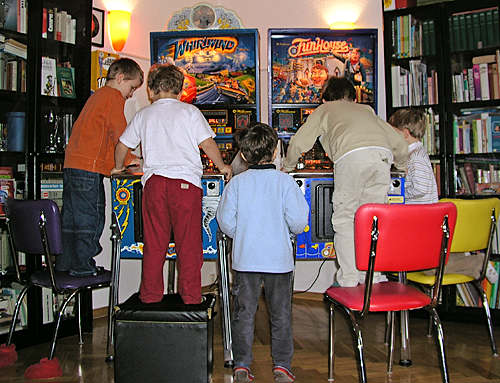 Pinball kids